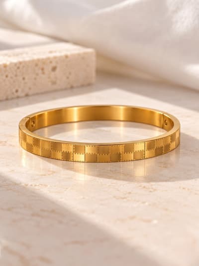 LuceX Golden Geometric Premium Kada